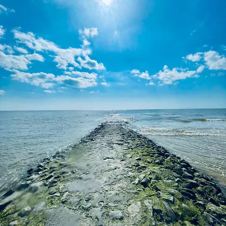 Emma - Familial En Rdc Avec Garage A 2 Min A Pieds De La De *